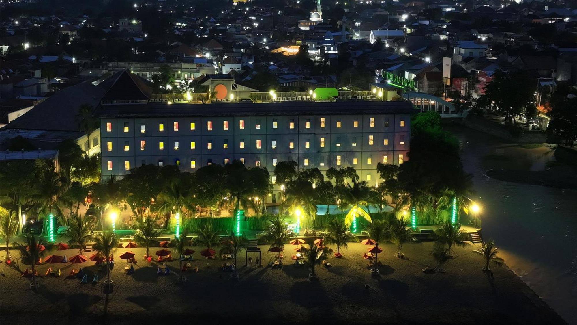 Singaraja Hotel - Chse Certified Ngoại thất bức ảnh